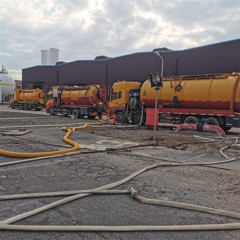 万秀污水池清理