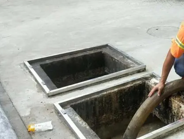 万秀化粪池清理